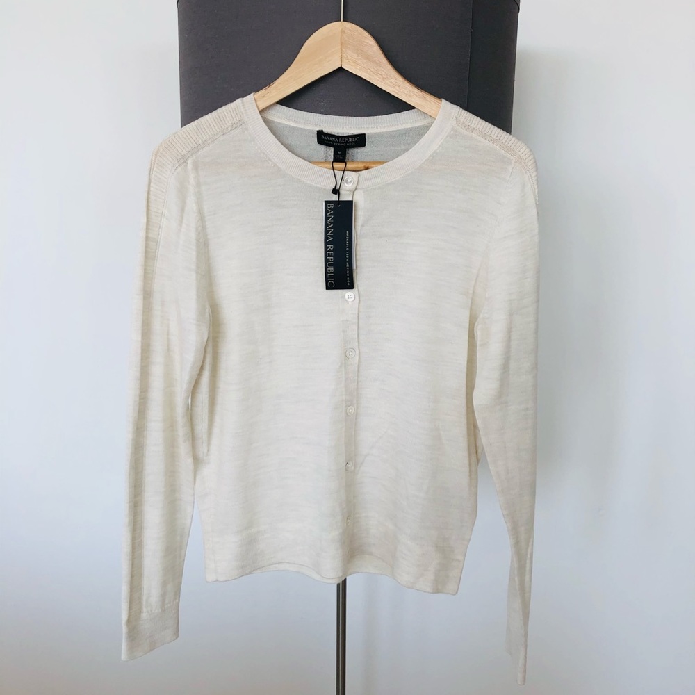NWT Banana Republic Merino Wool Sweater M cream